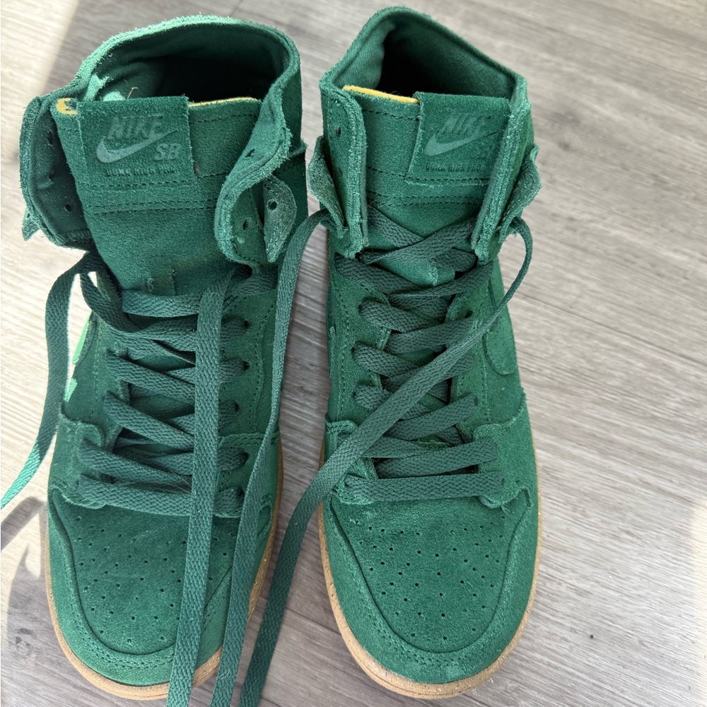 Nike SB Forest Green High-Tops